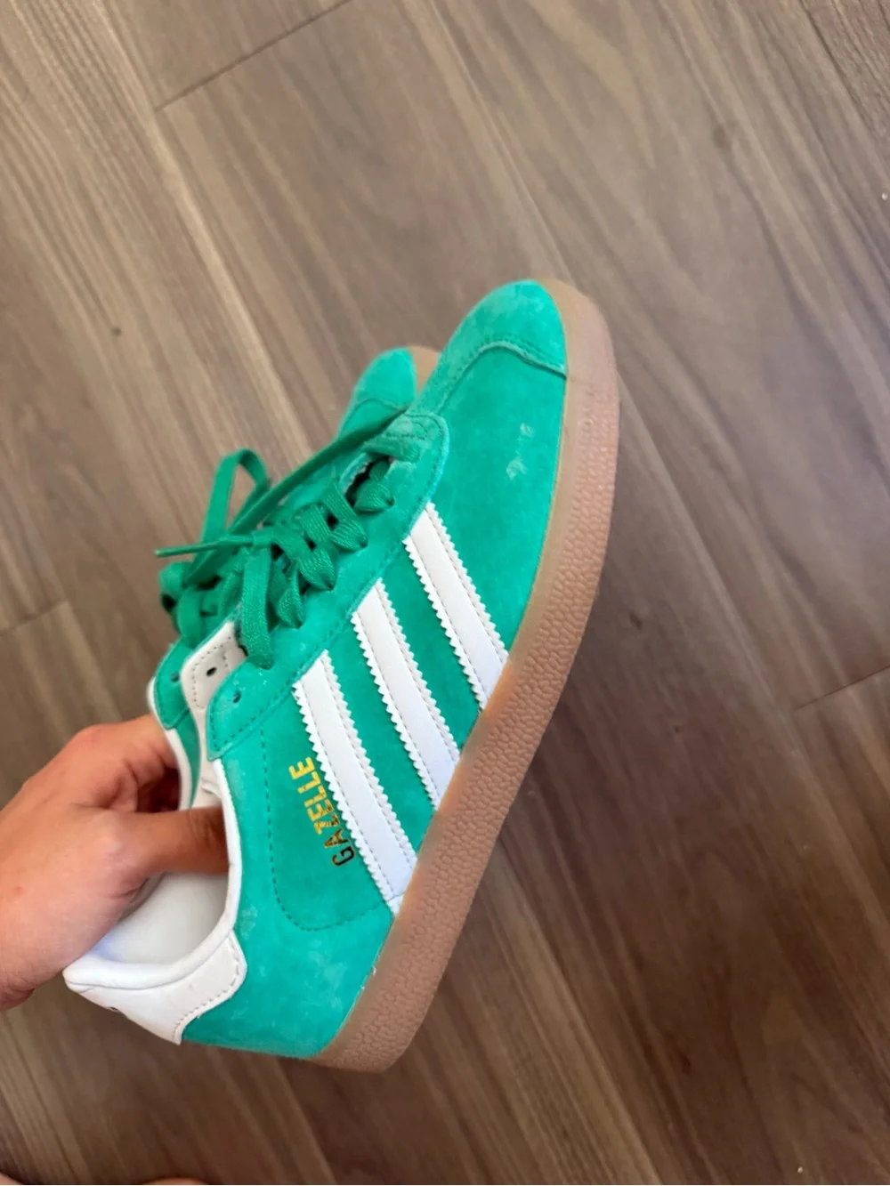 adidas Originals Gazelle Green Suede Gum Sole Sneakers Youth 4.5 / Women’s 6